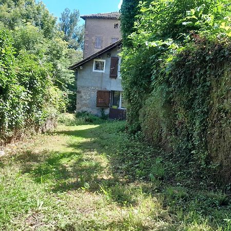 Appartement Privatif Tout Equipe En Bord De Riviere Figeac Exterior photo