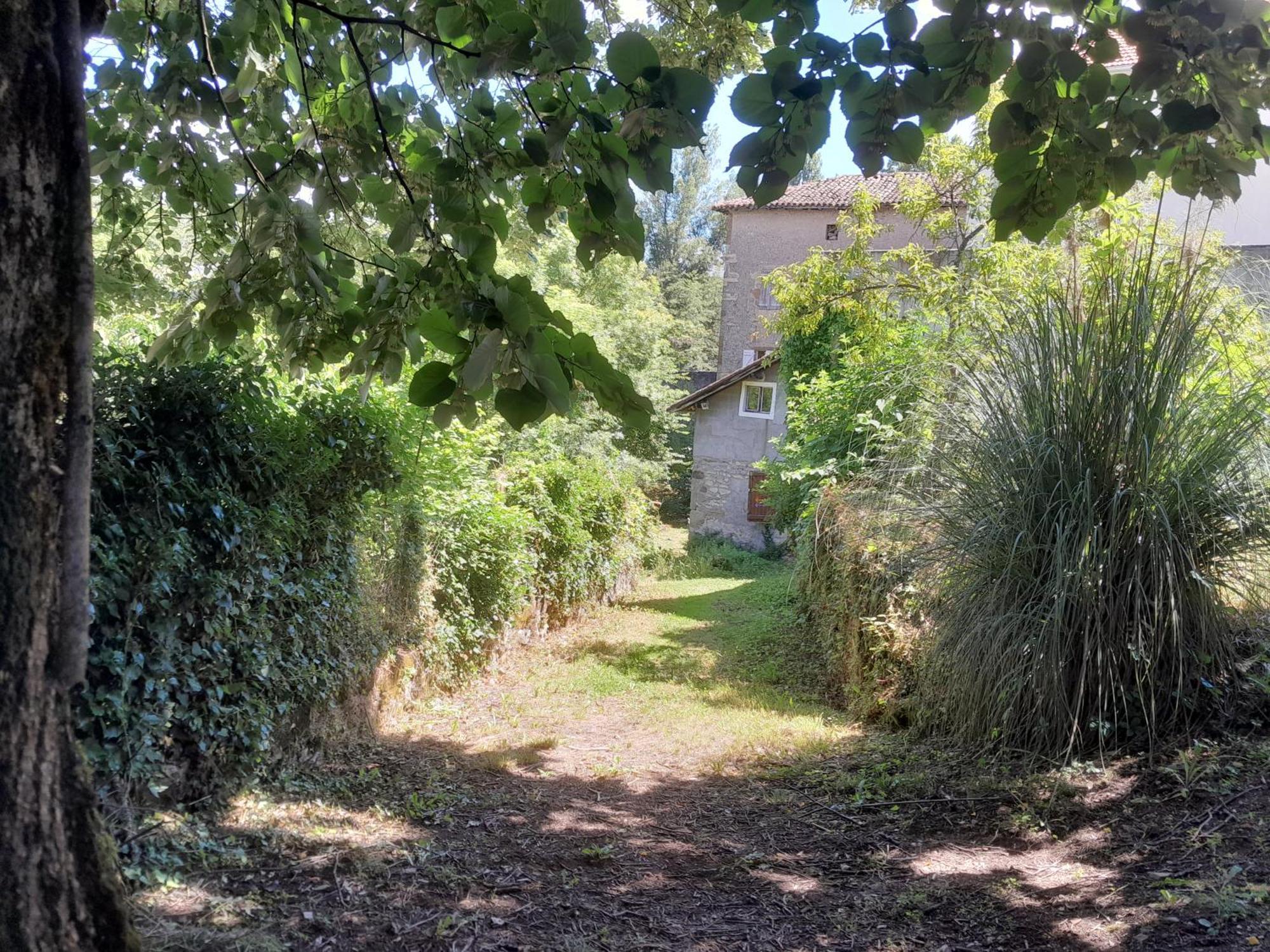 Appartement Privatif Tout Equipe En Bord De Riviere Figeac Exterior photo